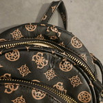 Backpack Guess μεταχειρισμένο, καφέ με φθορές