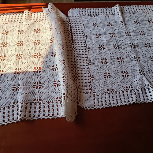 Set of 2 Handmade Crochet Square Doilies 45x45 cm, white