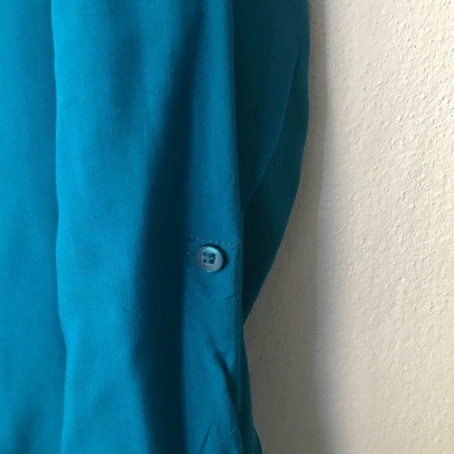 Bershka blouse long sleeve in petrol color like new