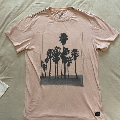 T-shirt set of 5 men's size Large used
