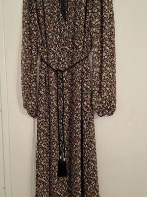 Mango printed pleated dress with transparent sleeves, like new, size small