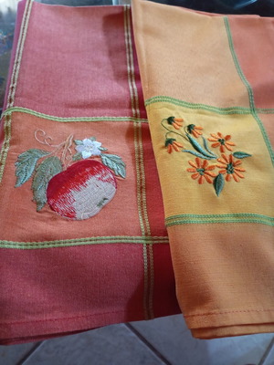 Tablecloths, set of 2, embroidered fruit and floral designs