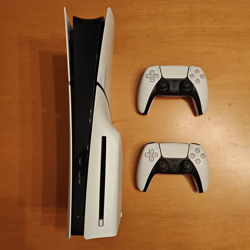 PS5 Slim Disc 1TB with 2 DualSense controllers and warranty