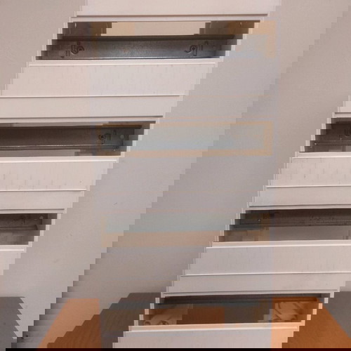 Hager Ηλεκτρολογικός Πίνακας Επιτοίχιος 4 σειρών 13 στοιχείων καινούργιο