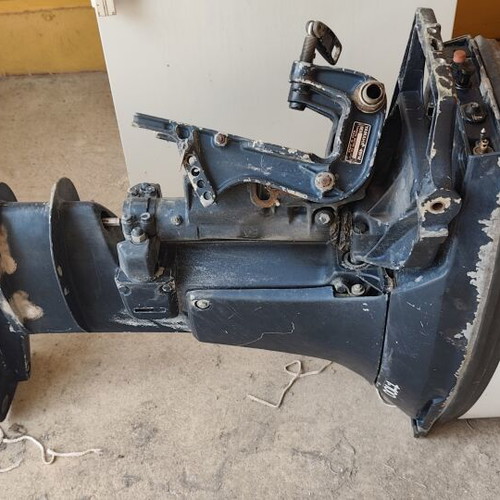 Yamaha 40hp outboard motor used with papers