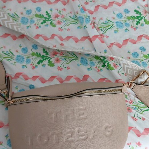 Beige banana bag like new