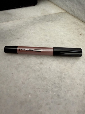 MAC Cosmetics Dazzlelips Crayon, Lightning Bug shade
