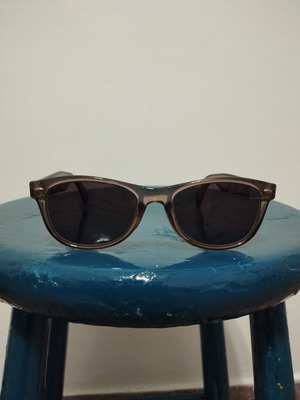 Sunglasses used in excellent condition