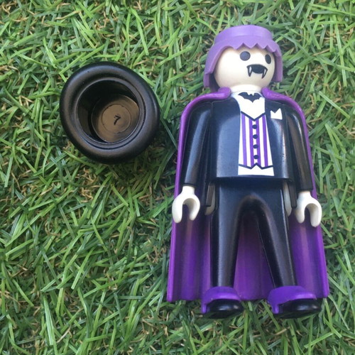 Playmobil Dracula 4506 vintage like new missing cane