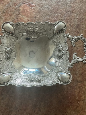 Метална хромирана купа и посребрена щипка WMF90-1 употребявани