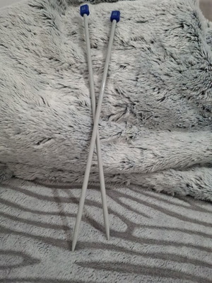 Βελόνες πλεξίματος μεταχειρισμένες σε καλή κατάσταση