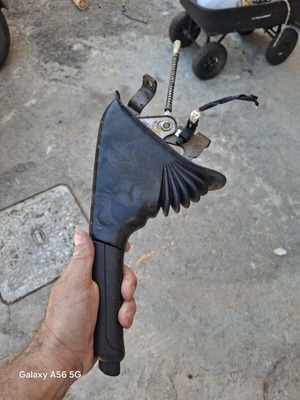 Fiat Grande Punto λεβιές χειροφρένου