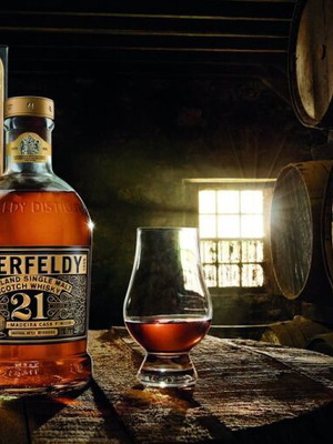 Aberfeldy 21 Travel Exclusive whisky new in fantastic packaging