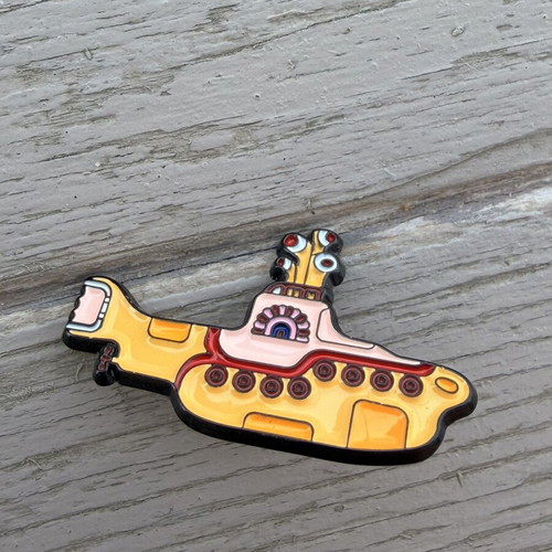 Yellow Submarine pin like new