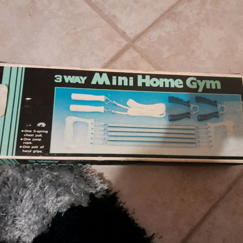 Fitness equipment in excellent condition