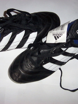 Adidas Venom TRX Cup футболни обувки нови, размер 44-45, черни