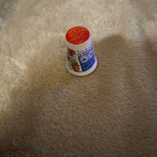 Thimble 3.2cm Hydra souvenir like new