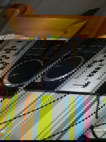 dj controller Hercules