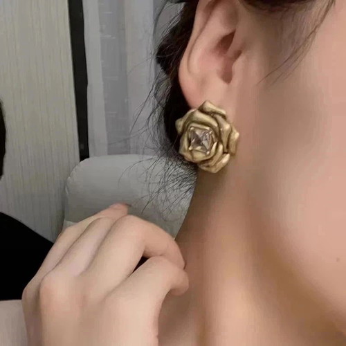 Vintage Gold Tone Rose Stud Earrings with Crystal