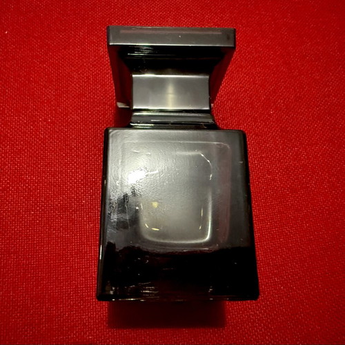 Tom Ford Oud Wood Eau de Parfum 30 ml like new