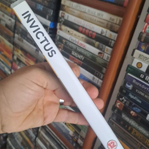 Invictus DVD like new, social biography historical with subtitles