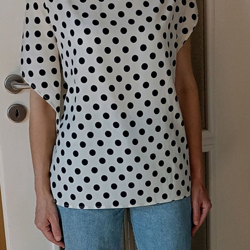 Twinset women's blouse like new, size S, black and white