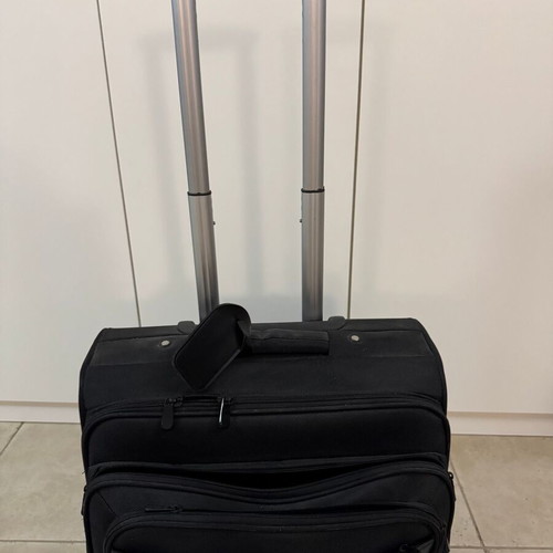Laptop black fabric cabin travel suitcase like new with 4 wheels
