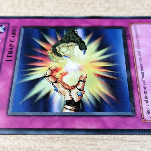 Yu-Gi-Oh! Two-Pronged Attack LOB 2002 Rare Near Mint