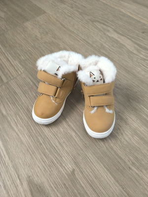 Children's boots with fur lining like new, beige and brown, sizes 22-23