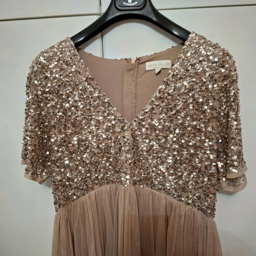 Long dress like new, pink with sequins and tulle