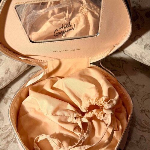 Michael Kors Beauty Case 3 in 1 unused, beige-pink