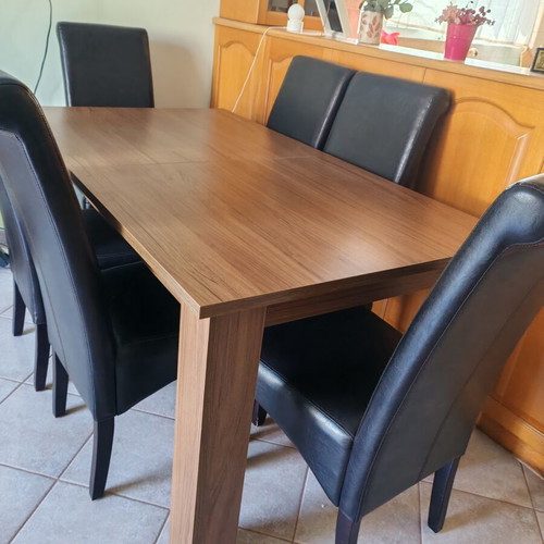 Extendable dining table with 6 chairs, walnut color