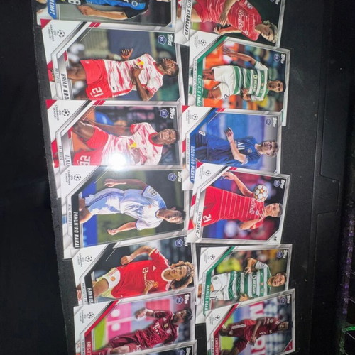 Topps Uefa Champions League Soccer 2021-22 stickers like new with extra