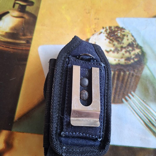 Vintage phone case like new, belt attachment
