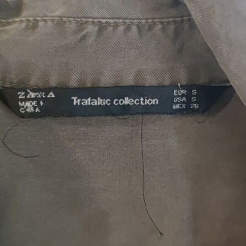 Zara khaki shirt oversized long sleeve like new, soft texture