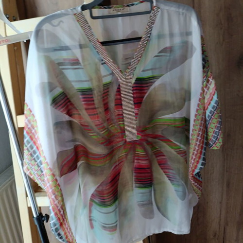 Tunic like new, multicolored, one size