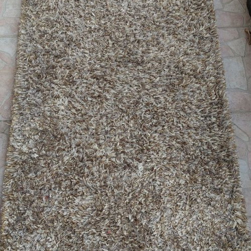 Set of rugs used, two-dimensional path
