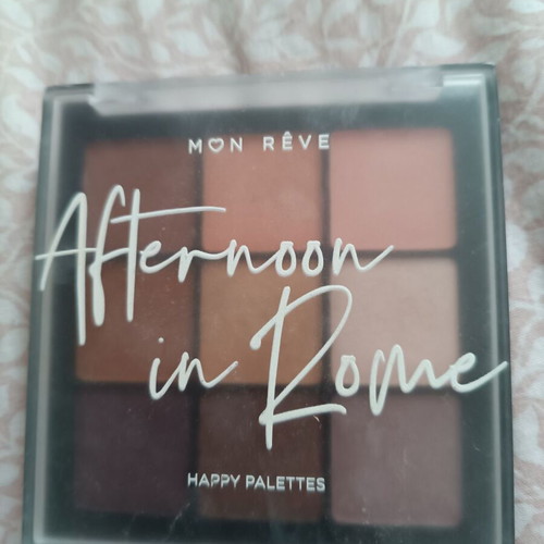 Mon Reve eyeshadow palette used, lightly used