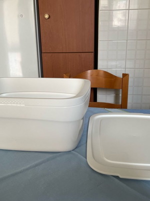 Tupperware Large Bread Box Ultra Smart