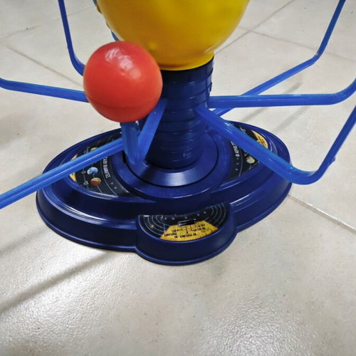 Planetarium educational toy like new, solar system model with light