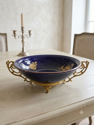 KE.TE Vintage Cobalt Porcelain Fruit Bowl like new with brass base