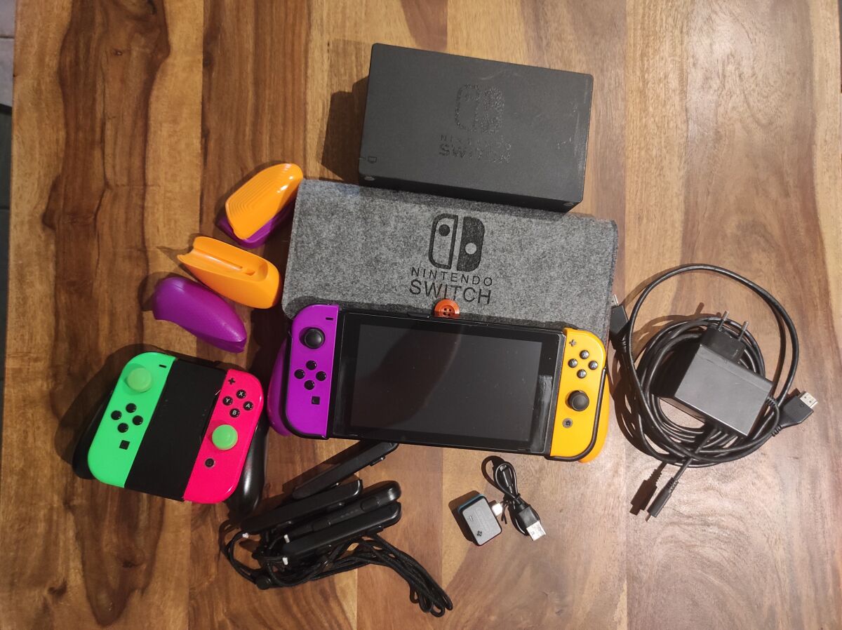 Nintendo Switch v1 used with soft mod,… - € 240,00 - Vendora.cy