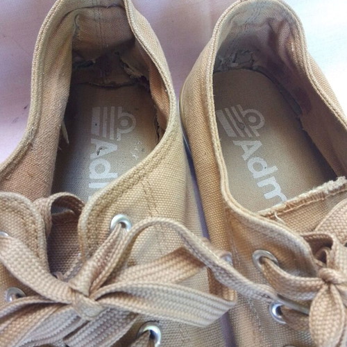 Admiral men's sneakers used size 43 yellow orange