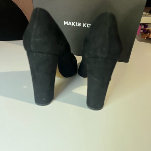 Makis Kotris Castor Pumps size 39 like new, black, 10.5 cm heel