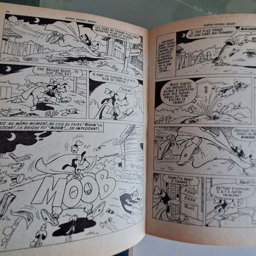 French collectible comics like new, Mickey Parade, Super Picsou Geant, Spirou album
