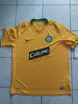 Celtic 2009 jersey X-Large like new with sponsor defect