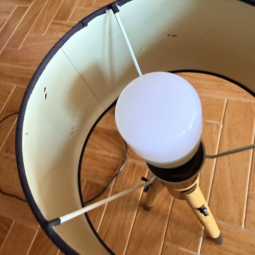 Xiaomi WiFi lamp white and RGB with table lamp like new