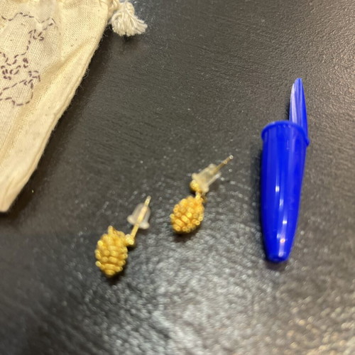 Vestopazzo earrings new, pine cone design, gold plated
