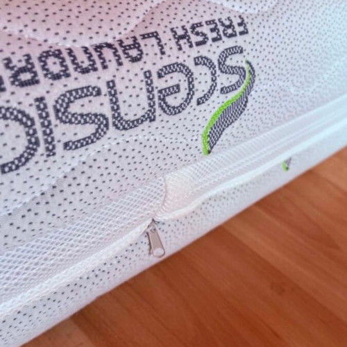 Double Anatomical Mattress with Memory Foam like new