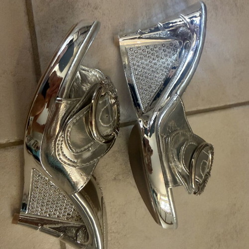 Silver sandals Loreinxy like new with strass platform